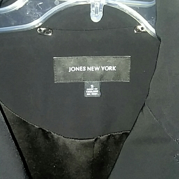 Jones New York size Small topcoat - Picture 2 of 5